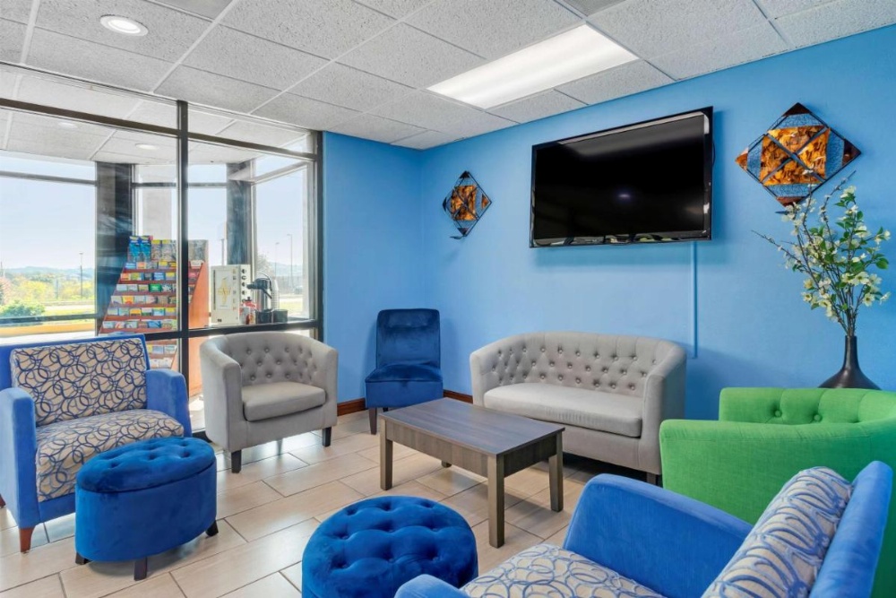SureStay Hotel by Best Western Lenoir City Image 22